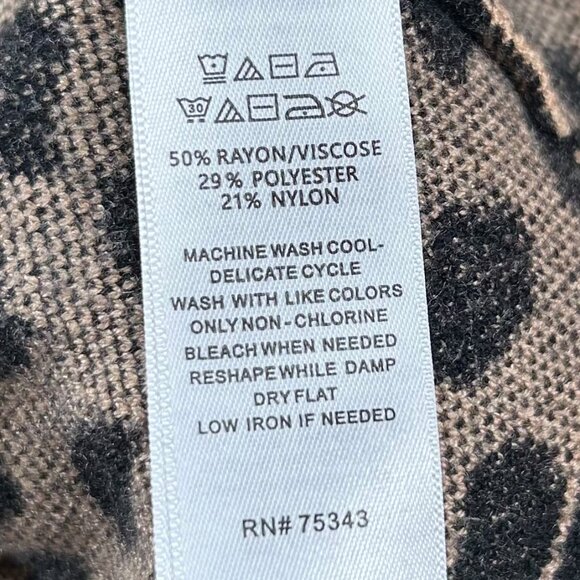 Halston Cheetah Animal Print Black Brown Long Sleeve Crewneck Sweater Size L - Picture 7 of 7